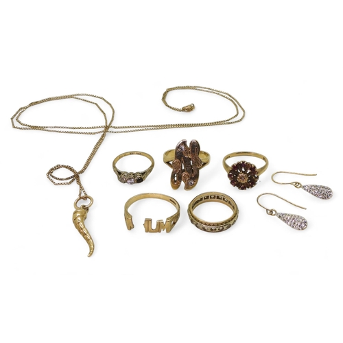 762 - A collection of gold and yellow metal items to include a 9ct ring in the shape of the initial 'N', s... 