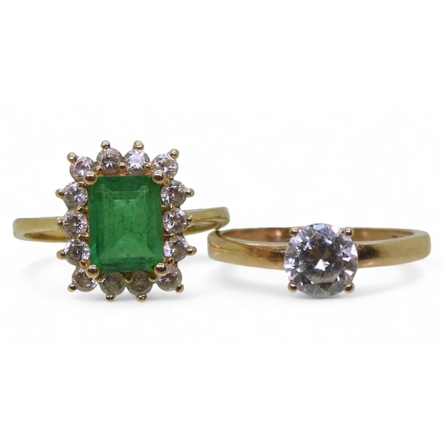 794 - A 14k green & c;lear gem set cluster ring, size Q, together with a 14k gold cz solitaire ring, s... 