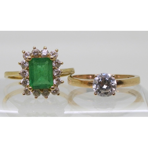 794 - A 14k green & c;lear gem set cluster ring, size Q, together with a 14k gold cz solitaire ring, s... 