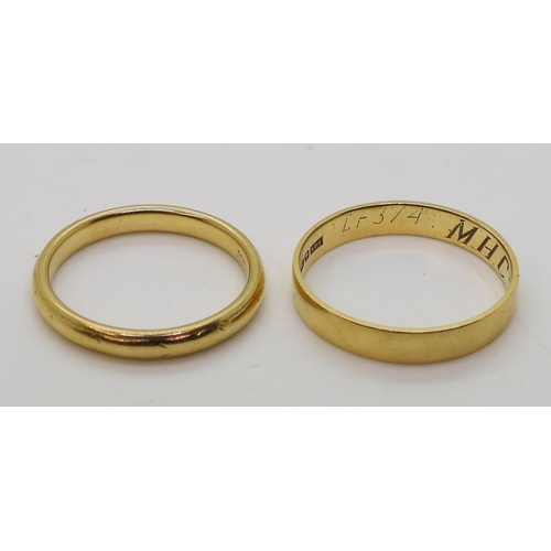 797 - An 18ct gold wedding ring, stamped with the brand Seifert Orange Blossom, size O, together with a fu... 