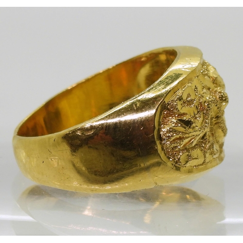 853 - A Chinese dragon ring, stamped with Chinese characters and 96.5%, finger size Z1/2, weight 15.2gms&n... 