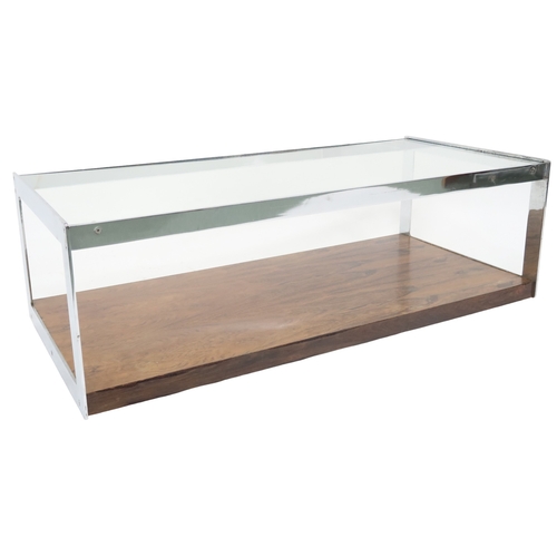 2090 - A MID 20TH CENTURY CHROME AND ROSEWOOD MERROW ASSOCIATES COFFEE TABLE with rectangular glass top on ... 