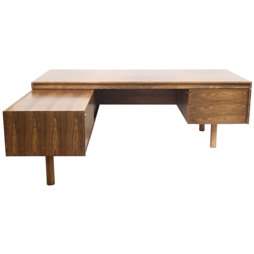 2094 - A MID 20TH CENTURY ROSEWOOD TREVOR CHINN F.S.I.A.D. FOR GORDON RUSSELL L SHAPED DESKwith three drawe... 