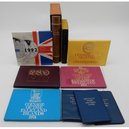 314 - Cook Islands 1973 low mintage proof set with book-style case 1973 nine-coin set offered in unusual o... 