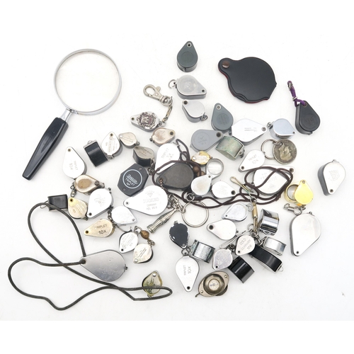 331 - Assorted jewellers' loupes