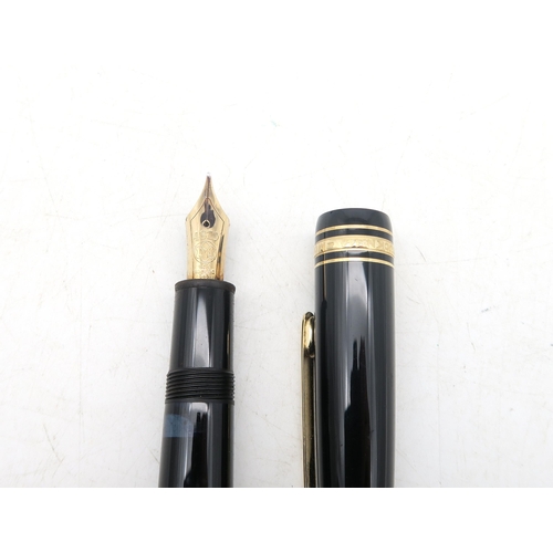 335 - A cased Mont Blanc fountain pen, with 14K nib, purchased from Harrods' Pen Department 19/1/1990