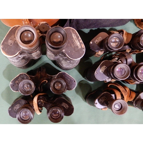 416 - Carl Zeiss Jenna a lot comprising various Carl Zeiss binoculars together examples from Canon, Kenloc... 