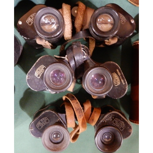 416 - Carl Zeiss Jenna a lot comprising various Carl Zeiss binoculars together examples from Canon, Kenloc... 