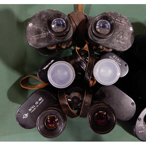 419 - A quantity of binoculars with various makers and models with Nikon, Pentax, E. Leitz, Carl Zeiss, Vi... 