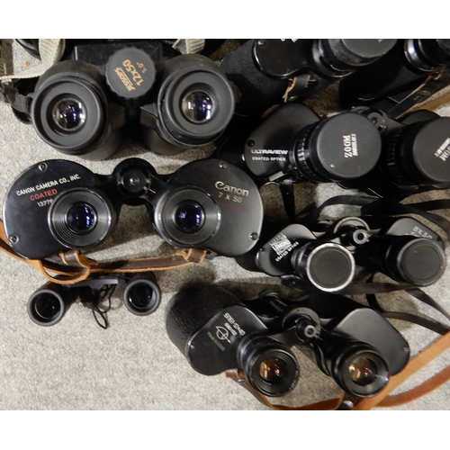 427 - A quantity of binoculars various makers and models Carl Zeiss, Taylor Hobson, Tento etc