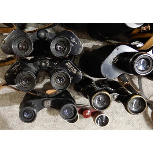 427 - A quantity of binoculars various makers and models Carl Zeiss, Taylor Hobson, Tento etc