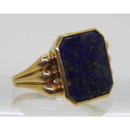 730 - A German 333 (8ct gold) ring, set with a large square lapis lazuli, size approx T1/2, weight 5.6gms