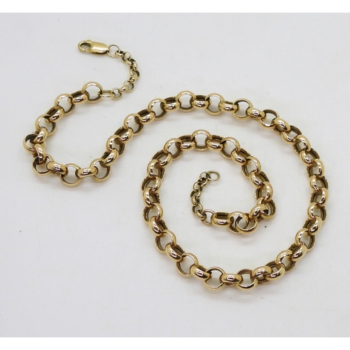 750 - A yellow metal large belcher chain, each link approx 7.6mm, overall length 43cm, clasp stamped 750, ... 