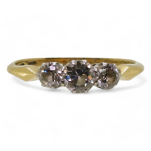 756 - An 18ct gold three stone diamond ring, set with estimated approx 0.40cts, of brilliant cut diamonds,... 