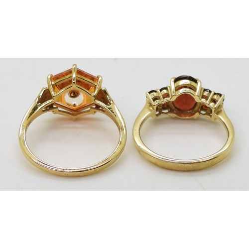 764 - A Glen Lehrer mystic orange quartz ring, further set with diamond accents, size Q, and a 9ct gold ga... 