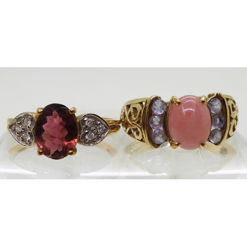 769 - A 9ct gold rose quartz and mauve colour gem stone ring, size N1/2, and a 9ct diamond and purple gem ... 