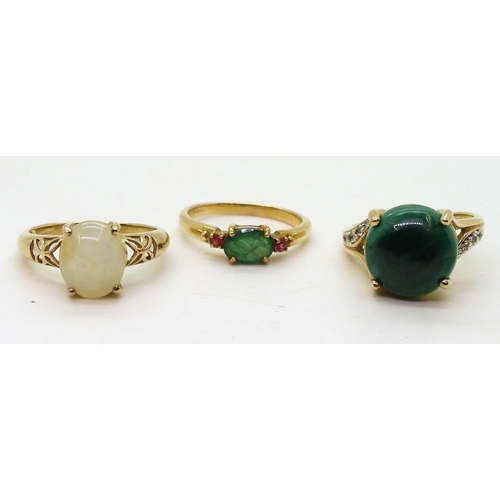 777 - A 9ct gold malachite ring, size N1/2, a GemsTV emerald and red gem ring, size N1/2, and a 9ct gold h... 