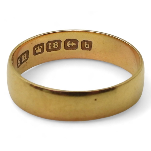 817 - An 18ct gold wedding ring, size Q, weight 3gms