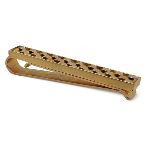 839 - A yellow metal tie slide with basket weave design, stamped 14k, length 4.5cm, weight 10.1gms