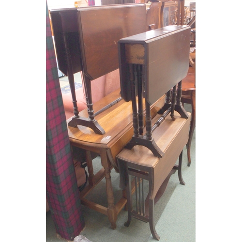 106 - A lot comprising oak drop leaf table and three assorted Sutherland tables (4)