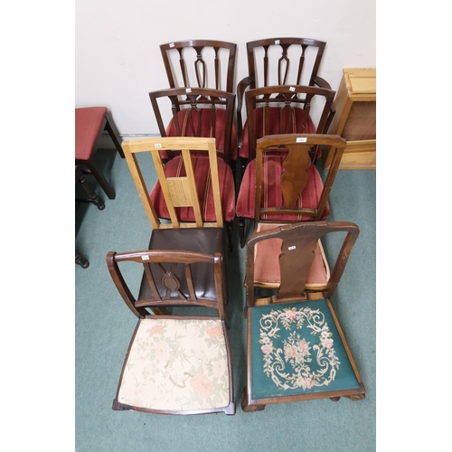 124 - A lot of twenty assorted 20th century upholstered dining chairs (2)