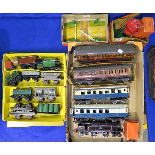 345 - Hornby O Gauge model railways with clockwork engines, rolling stock, track, level crossing, bridge e... 