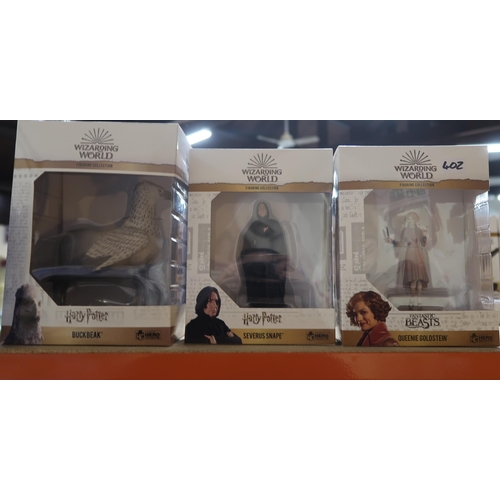 402 - A collection of boxed Harry Potter/Fantastic Beasts Wizarding World figurines, produced by Eaglemoss... 