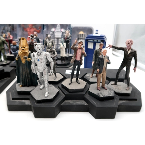 411 - A quantity of BBC Doctor Who Collection figurines, with stepped display bases and accompanying magaz... 