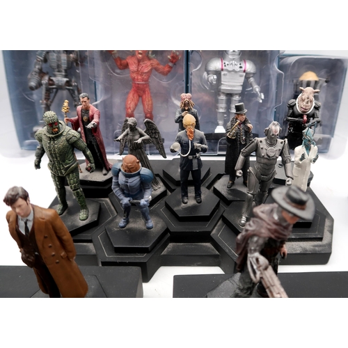 411 - A quantity of BBC Doctor Who Collection figurines, with stepped display bases and accompanying magaz... 