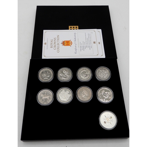 289 - Elizabeth II (1952-2022) Commemorative coins with various 50 pence sets to include Star Wars,  Hercu... 