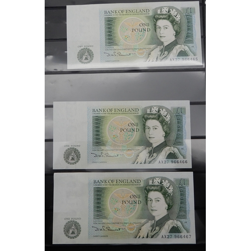 292 - Elizabeth II (1952-2022) Banknotes, £1 The Royal Bank of Scotland 1st October 1997 C/72 292201 throu... 