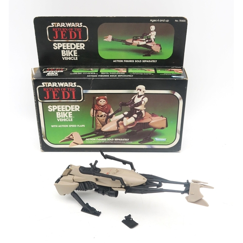 542 - A boxed Kenner Star Wars Return of the Jedi Speeder Bike Vehicle, AST-5 Armoured Sentinel Transport ... 