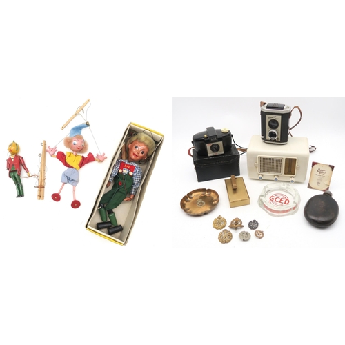 544 - An eclectic mixed lot, to include a Luntoy hollow-cast lead puppet, boxed Pelham Hansel puppet and o... 