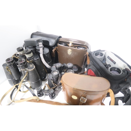 590 - Assorted binoculars and binocular cases, to include WW2 German Third Reich KF 7x50 binoculars by 