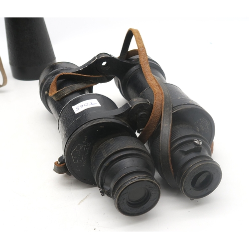 594 - Assorted binoculars, to include a pair of 