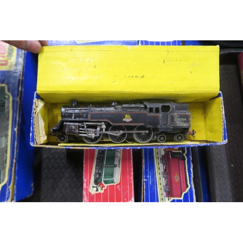 621 - A boxed Hornby Dublo 3232 Co-Co Diesel-Electric Locomotive, 2230 1,000 B.H.P Diesel-Electric Locomot... 