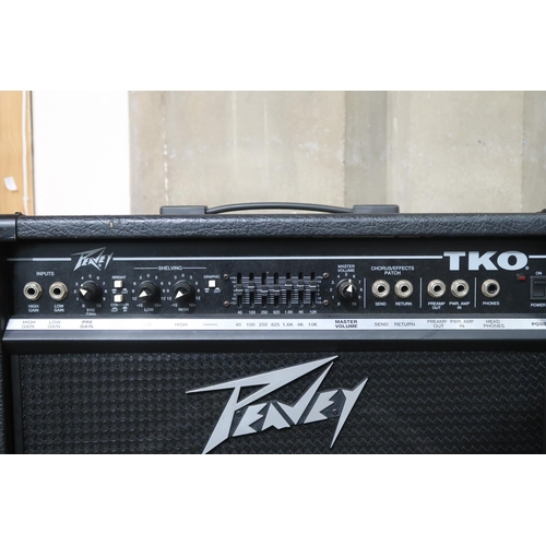 430 - PEAVEY a TKO 115 S bass guitar amplifier serial number E1006759 (af)