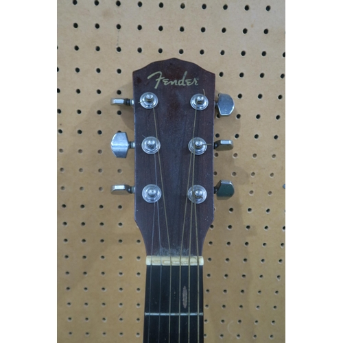 442 - FENDER a DG-5-SB acoustic guitar in sunburst and left hand strung with case (def)