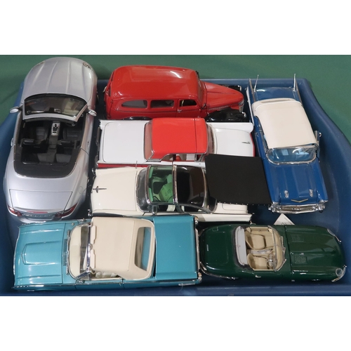 631 - A large quantity of diecast model vehicles, of mixed scale, to include the Danbury and Franklin Mint... 