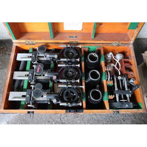 145 - A Large cast iron circa 1950 Williamson-Ross stereoscopic mapping table with associated multiplex pr... 