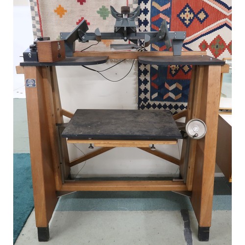 145 - A Large cast iron circa 1950 Williamson-Ross stereoscopic mapping table with associated multiplex pr... 