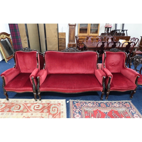 38 - A Victorian mahogany framed parlour suite consisting two seater settee, 101cm high x 139cm wide x 60... 