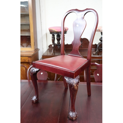 19 - A late 19th/early 20th century mahogany dining suite comprising extending dining table,76cm high x 1... 