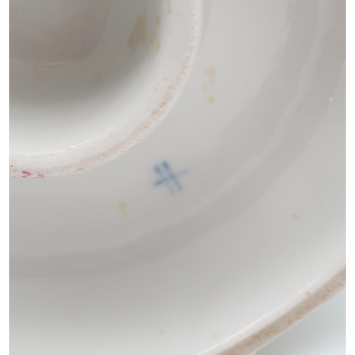 201 - A Sitzendorf centrepiece bowl modelled as three cupids amongst scrolling rocaille base, a Staffordsh... 