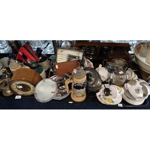 261 - A collection of assorted ceramics and other items