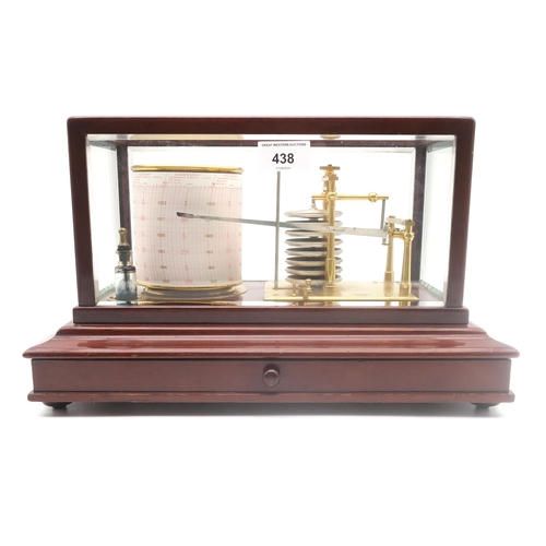 438 - A barograph, retailed by Hendersons of 141-3 Argyle Street, Glasgow, no. B.2493Q, housed in a glazed... 