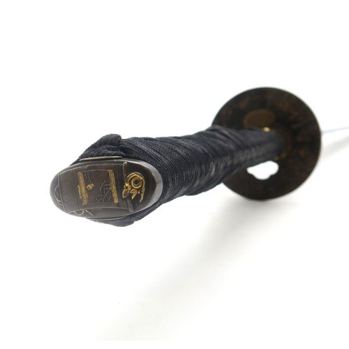 2612 - A JAPANESE KATANAThe smith-made blade with Midare Hamon and measuring approx. 74cm in length, the ta... 