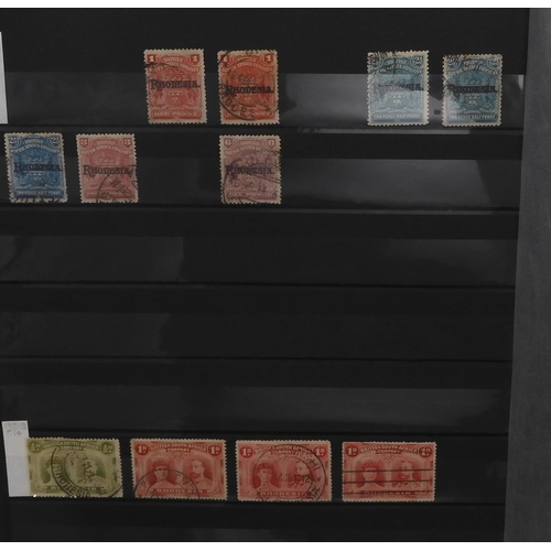 7046 - BRITISH COMMONWEALTHRHODESIA to include 1892 set 2s6d sg6, 1892-4 set mainly used 4/s mint, 1896 set... 