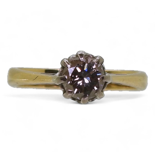 780 - An 18ct gold diamond solitaire ring, set with an estimated approx 0.50ct brilliant cut diamond, size... 