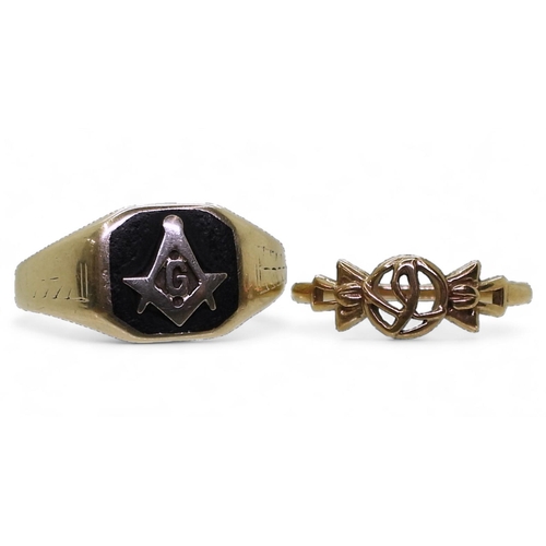 789 - A 10k gold Masonic ring, size X, set with onyx (af)together with a 9ct gold Glasgow Rose ring size M... 